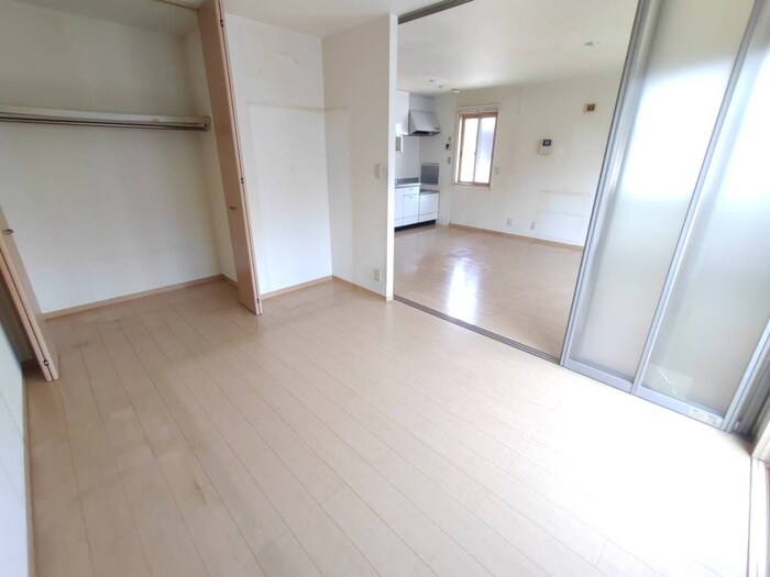 物件内観写真9　(居室)