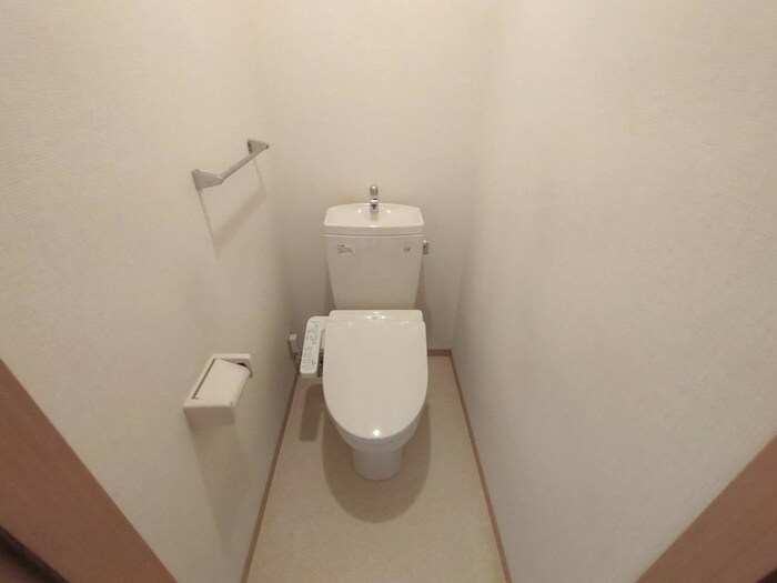 物件内観写真14　(トイレ)