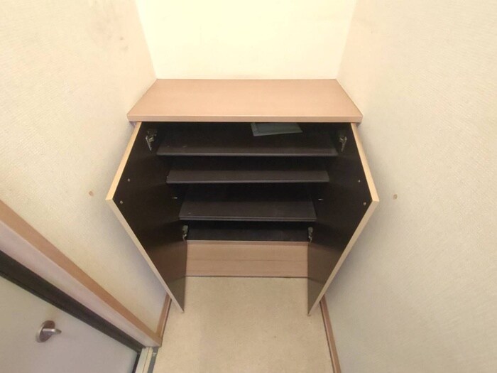 物件内観写真18　(靴箱)