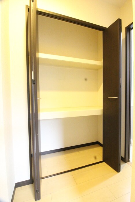 物件内観写真18　(収納)