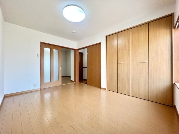 物件内観写真6　(居室)