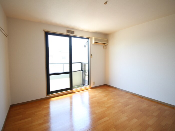 物件内観写真16　(居室)