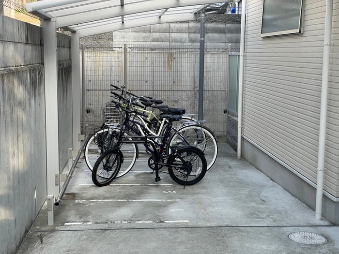 物件外観写真3　(駐輪場)