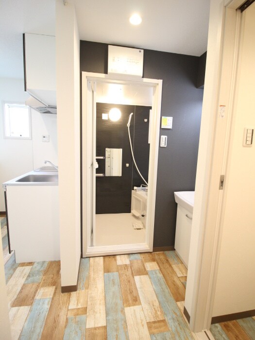 物件内観写真22　(廊下)