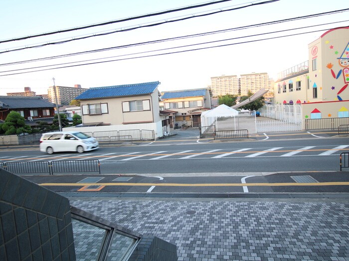 物件外観写真6　(周辺環境)