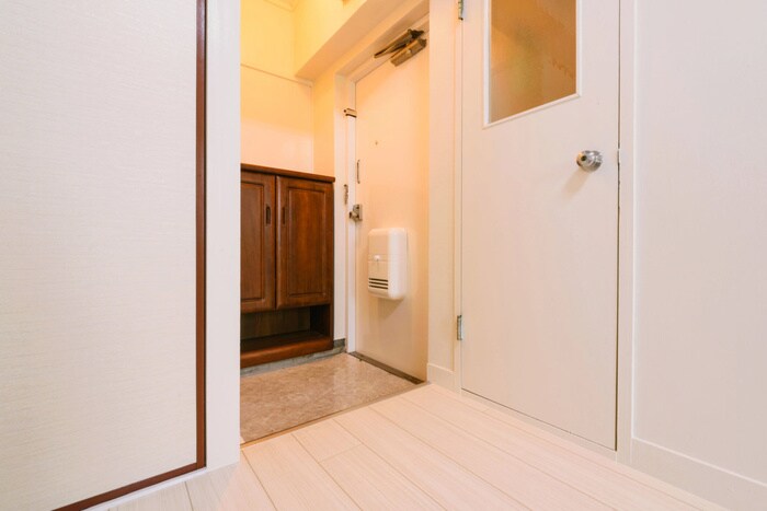 物件内観写真20　(玄関)