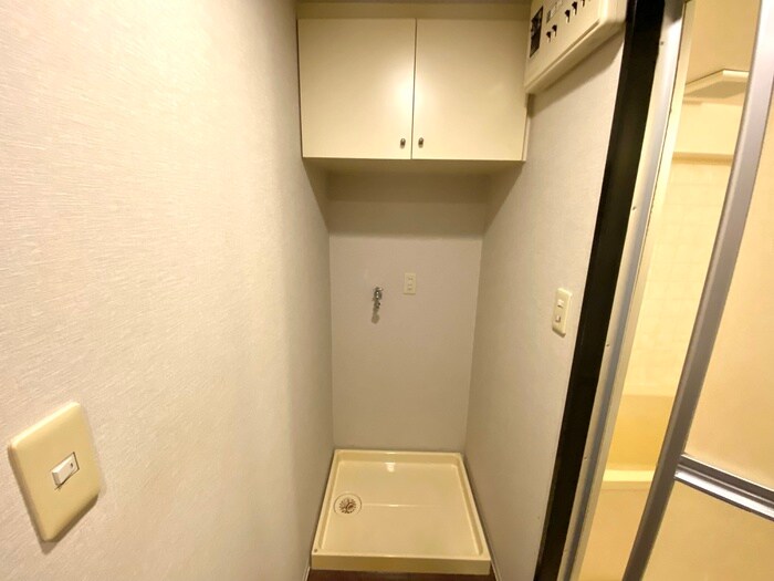 物件内観写真13　(洗濯機置場)