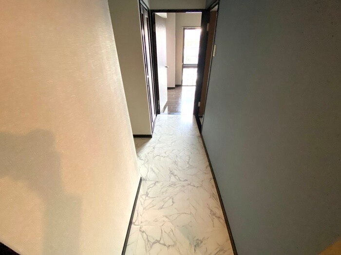 物件内観写真21　(廊下)