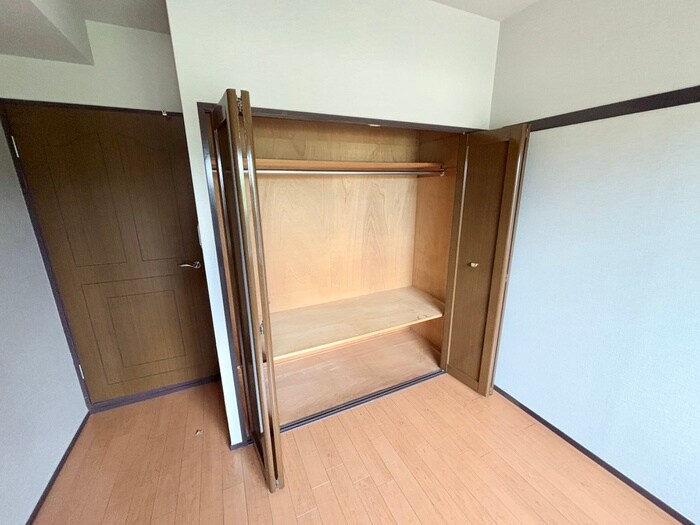 物件内観写真22　(収納)
