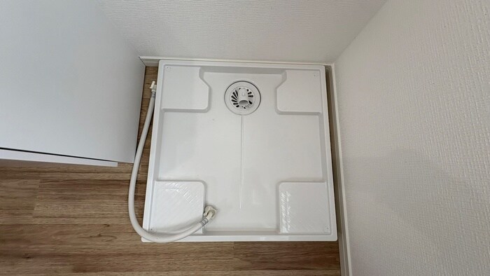 物件内観写真14　(洗濯機置場)