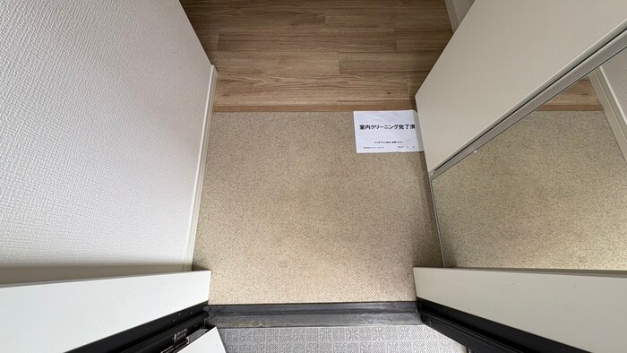 物件内観写真20　(玄関)