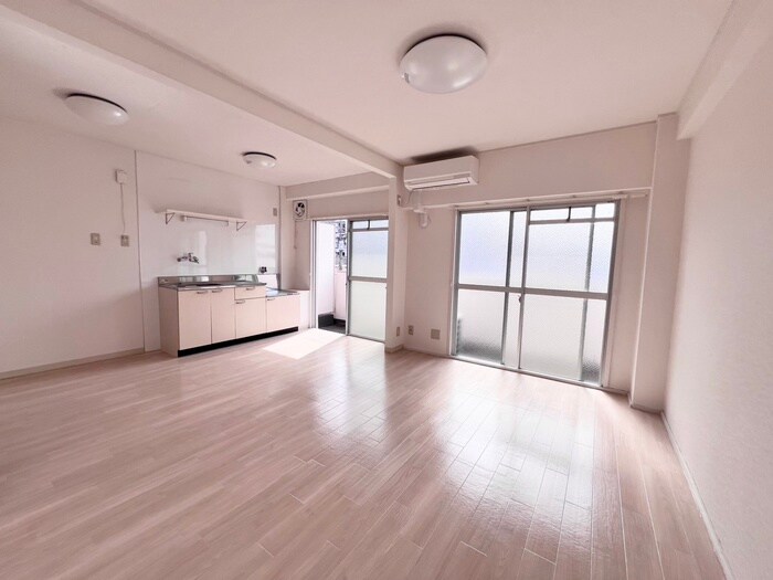 物件内観写真10　(居室)