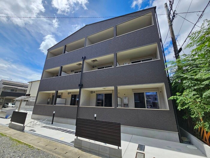 物件外観写真2　(外観写真)