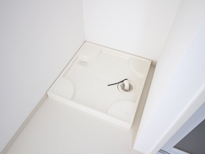 物件内観写真11　(洗濯機置場)