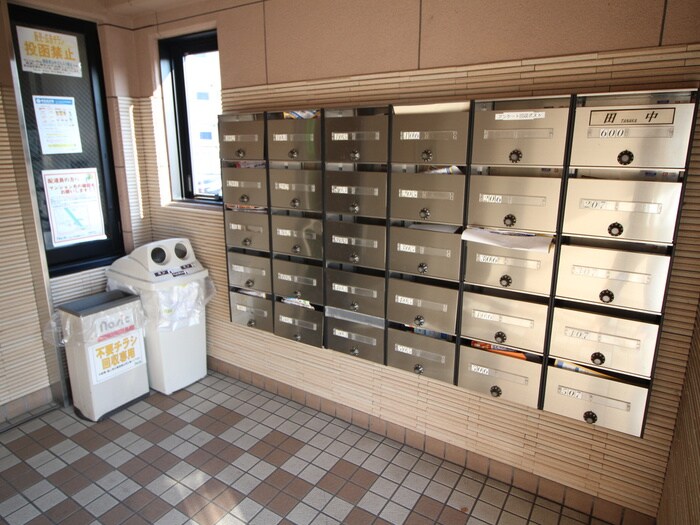 物件外観写真6　(建物設備)