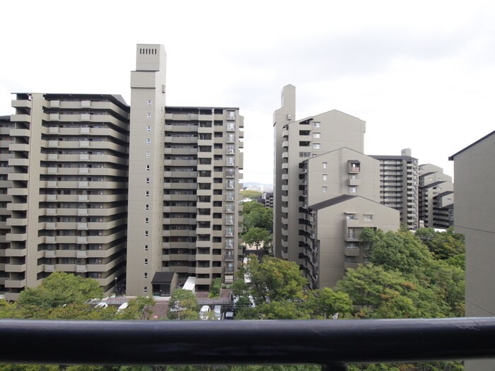 物件内観写真16　(室内からの展望)