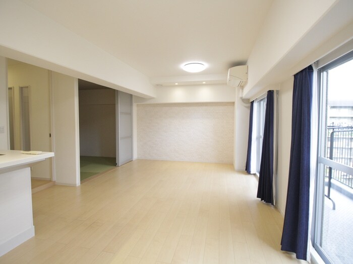 物件内観写真22　(居室)