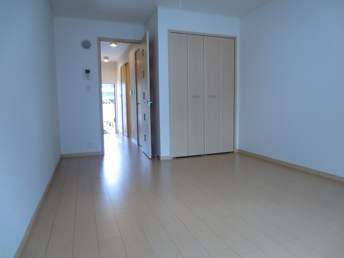 物件内観写真6　(居室)