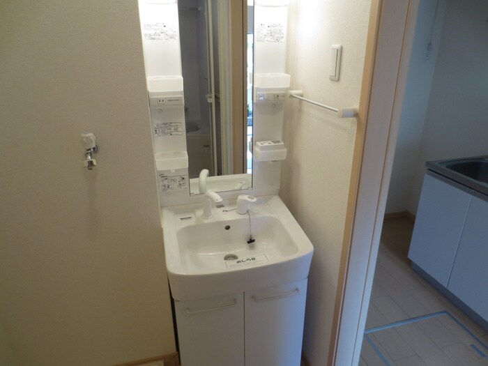 物件内観写真8　(洗面)