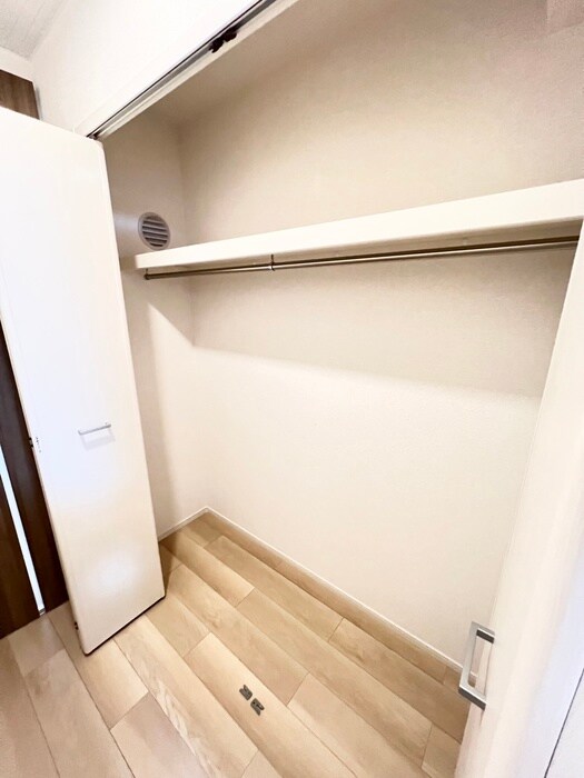 物件内観写真18　(収納)