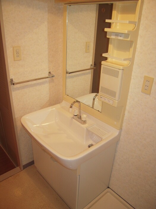 物件内観写真12　(洗面)