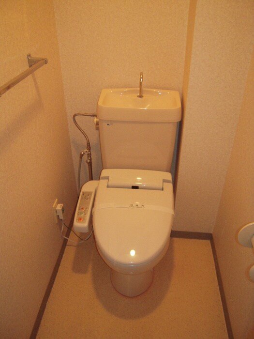 物件内観写真14　(トイレ)