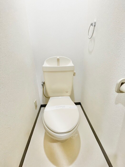 物件内観写真13　(トイレ)