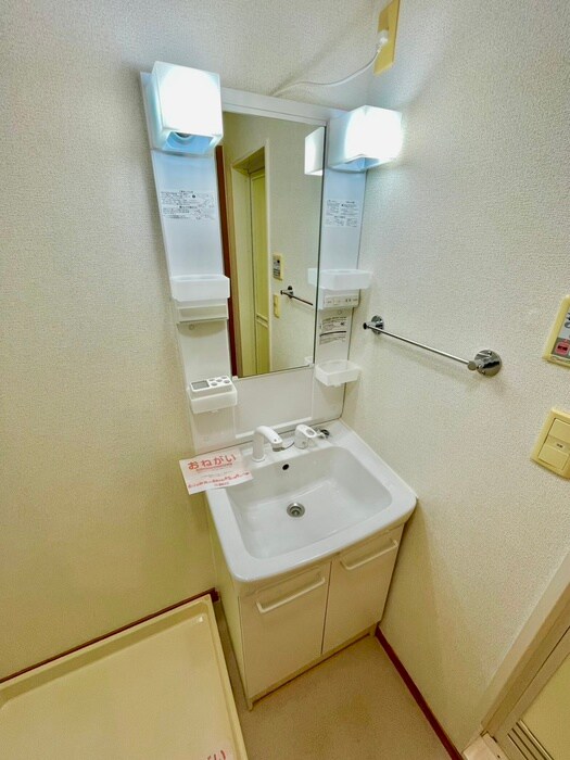 物件内観写真11　(洗面)