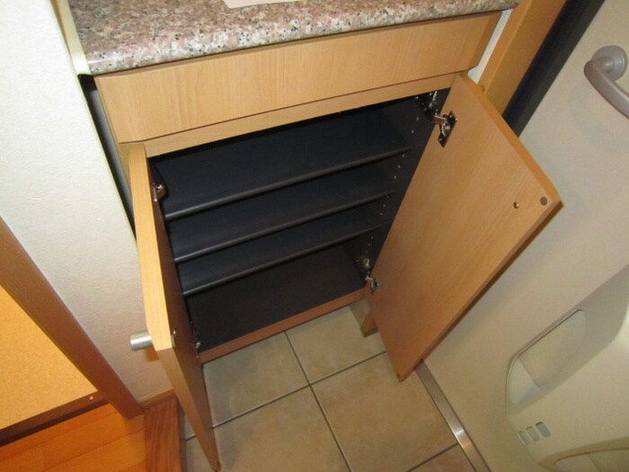 物件内観写真14　(靴箱)