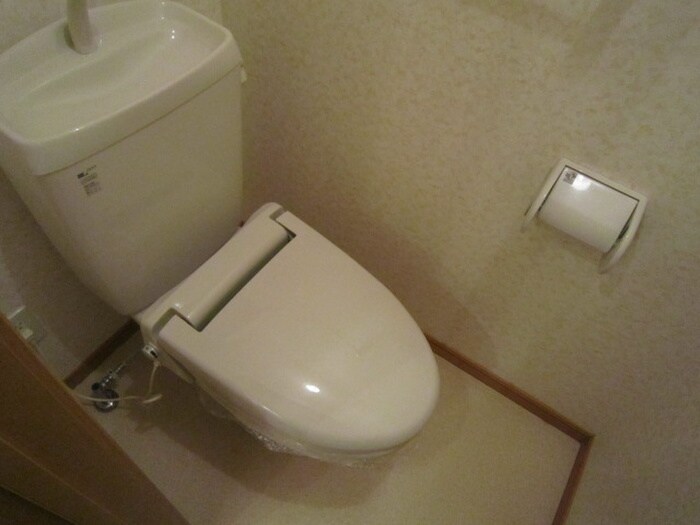 物件内観写真15　(トイレ)