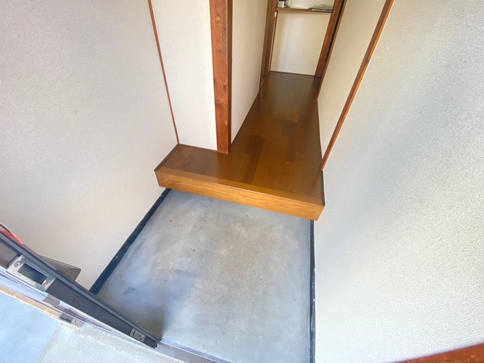物件内観写真17　(玄関)