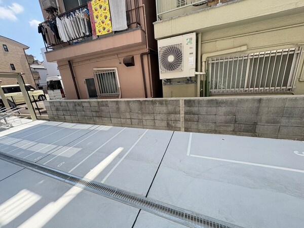 バイク置き場