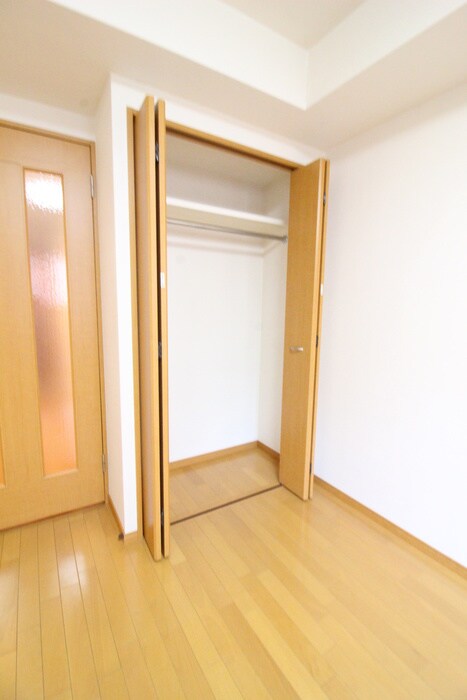 物件内観写真15　(収納)
