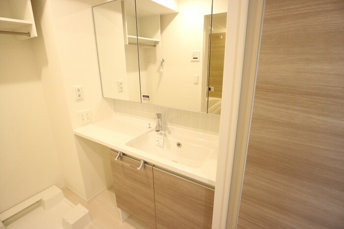 物件内観写真9　(洗面)