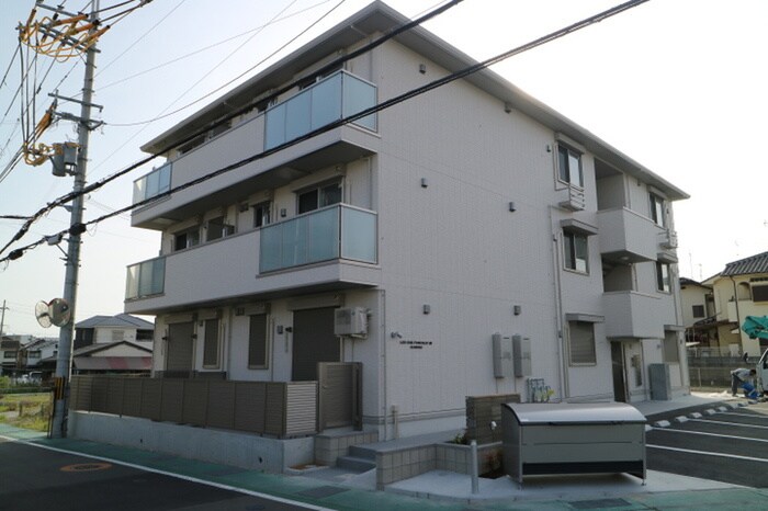 物件外観写真3　(外観写真)