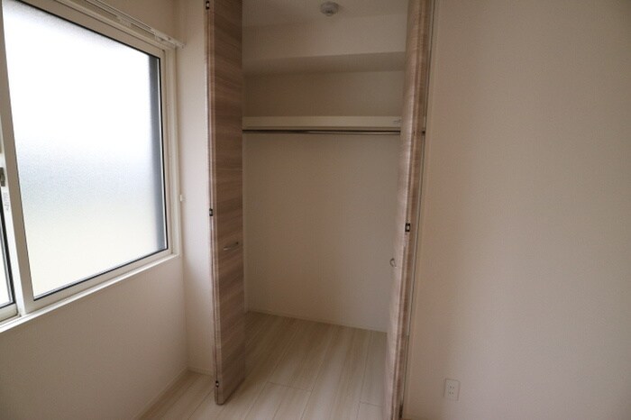 物件内観写真15　(収納)