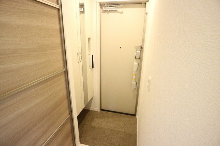 物件内観写真19　(玄関)