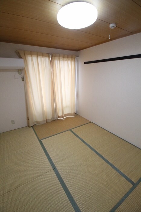 物件内観写真13　(居室)