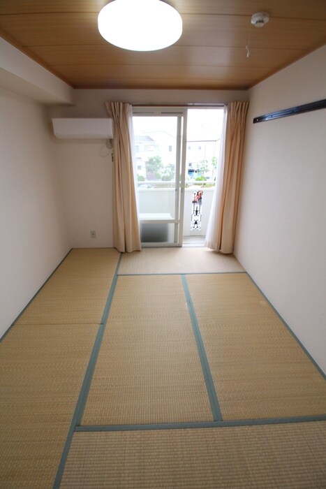 物件内観写真19　(居室)