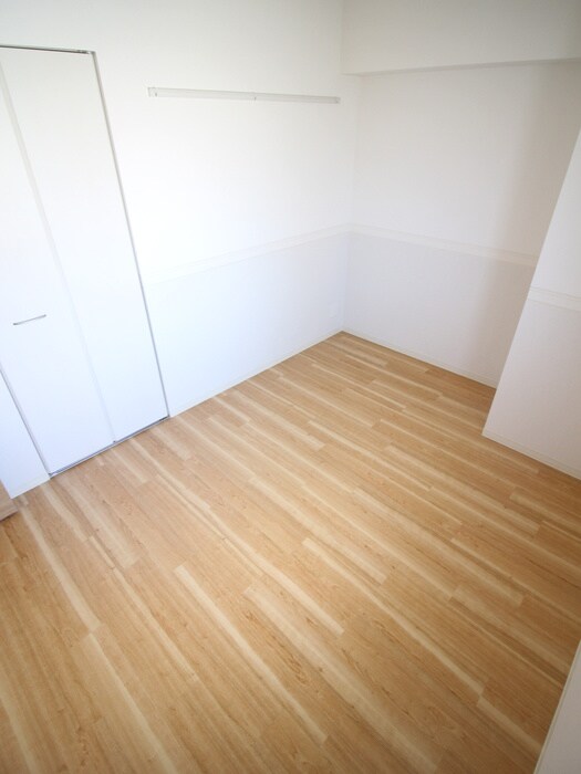 物件内観写真18　(居室)