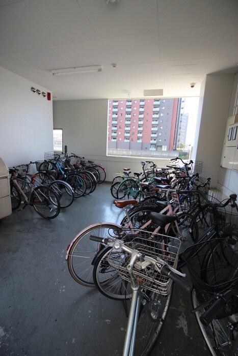 物件外観写真6　(駐輪場)