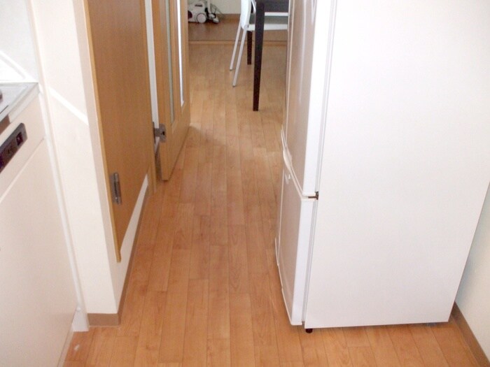 物件内観写真10　(廊下)