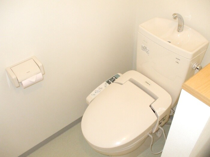 物件内観写真12　(トイレ)