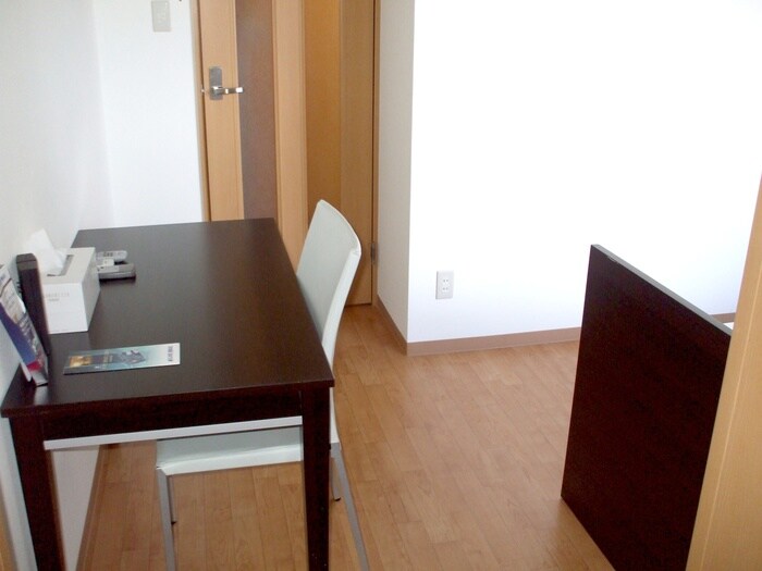 物件内観写真15　(居室)