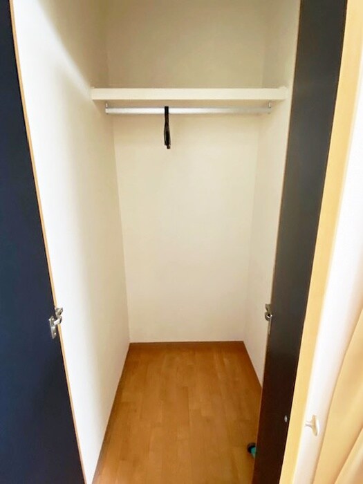 物件内観写真15　(収納)