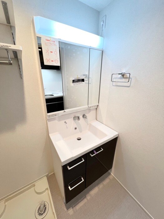 物件内観写真9　(洗面)