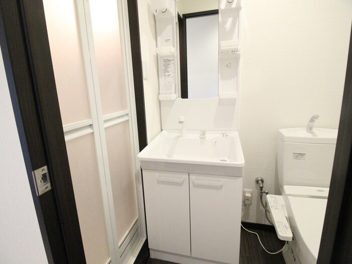 物件内観写真9　(洗面)
