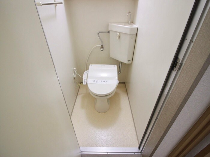 物件内観写真9　(トイレ)