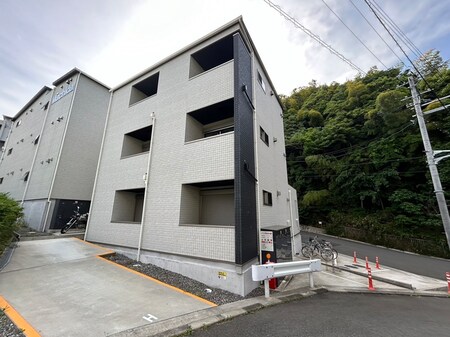 エヌエムサンカンテキャトフE棟外観写真