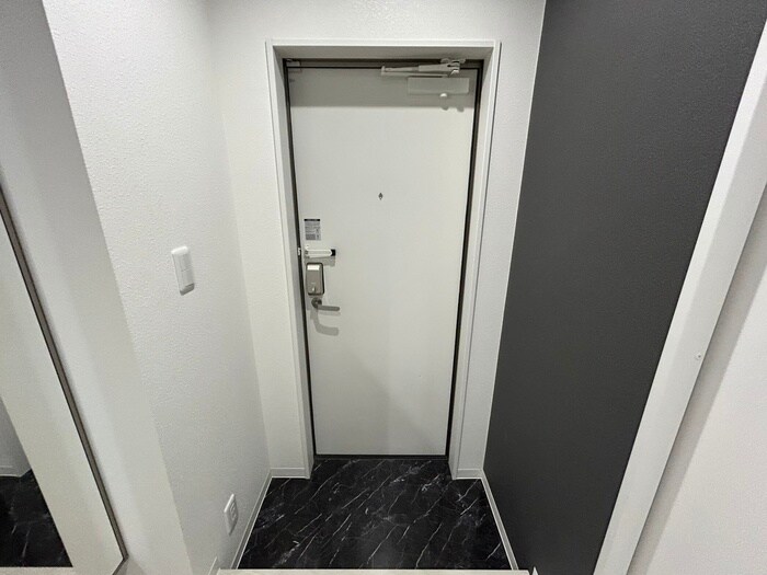 物件内観写真17　(玄関)